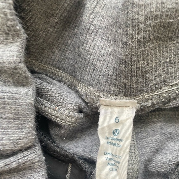 Lululemon grey joggers - Picture 3 of 9